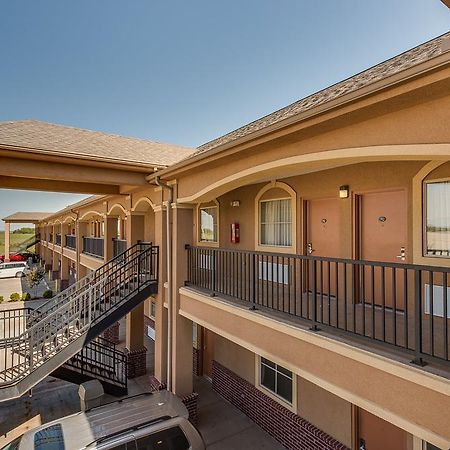 Executive Inn & Suites Cushing Buitenkant foto